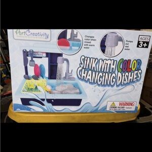 Kids Color-Changing Sink Playset - Blue